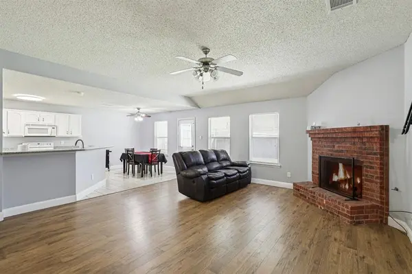 115 Pebble Creek Lane, Terrell, TX 75160