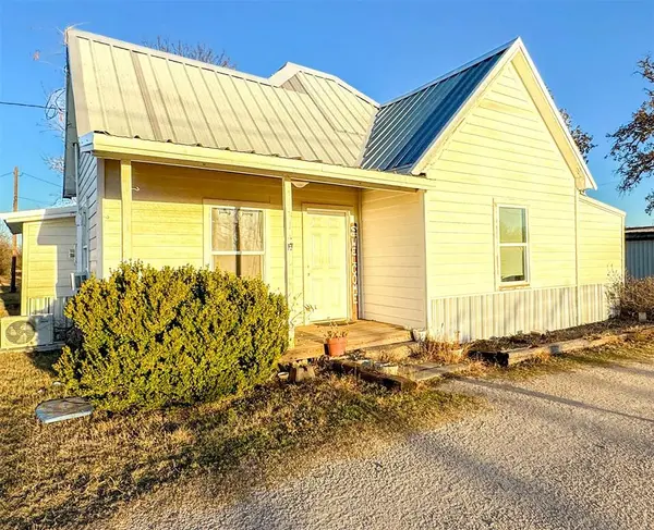 705 Avenue A, Cisco, TX 76437