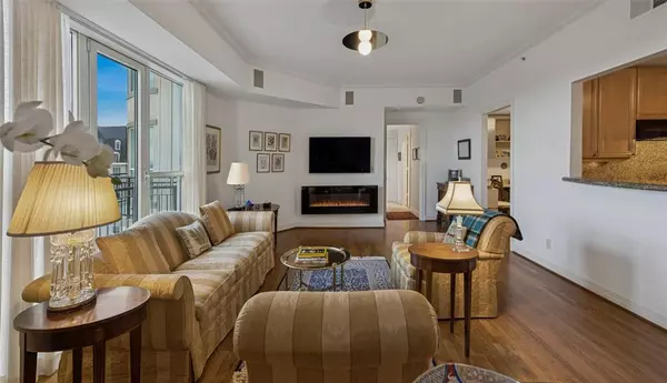 3401 Lee Parkway #2106, Dallas, TX 75219