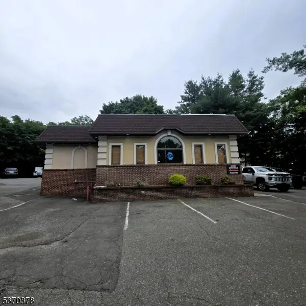 223 New St, Woodland Park, NJ 07424