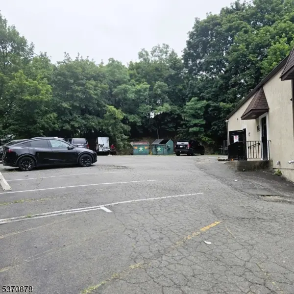 223 New St, Woodland Park, NJ 07424