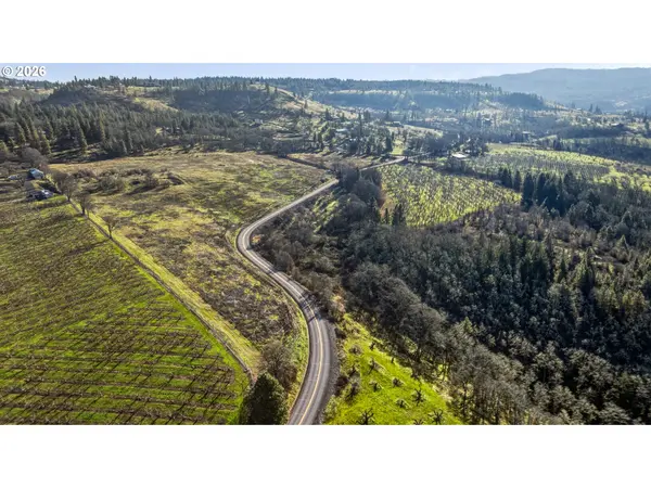 Dry Creek RD, Mosier, OR 97040