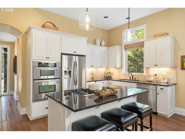 22784 SW 104TH TER, Tualatin, OR 97062