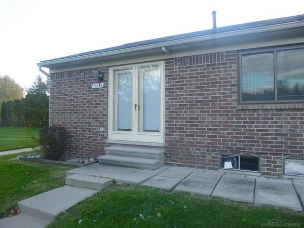 48600 Sugarbush RD, Chesterfield Twp, MI 48047