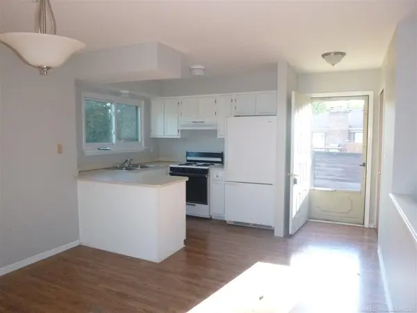 48600 Sugarbush RD, Chesterfield Twp, MI 48047