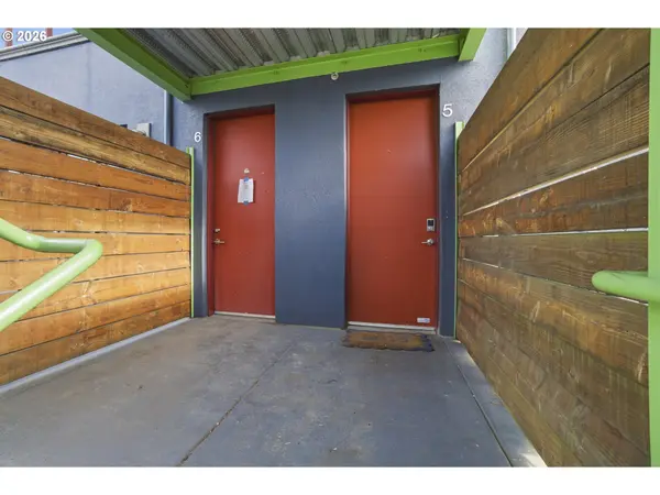 325 NE GRAHAM ST #6, Portland, OR 97212