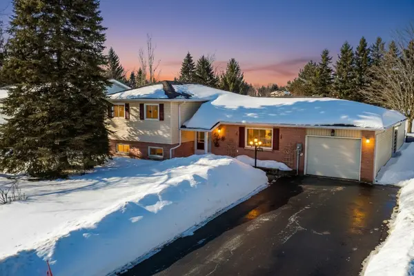 2246 Richardson ST, Innisfil, ON L9S 1G5