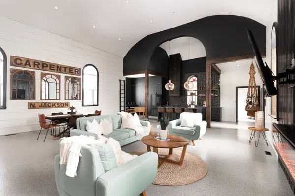 164 Ontario ST, Burk's Falls, ON P0A 1C0