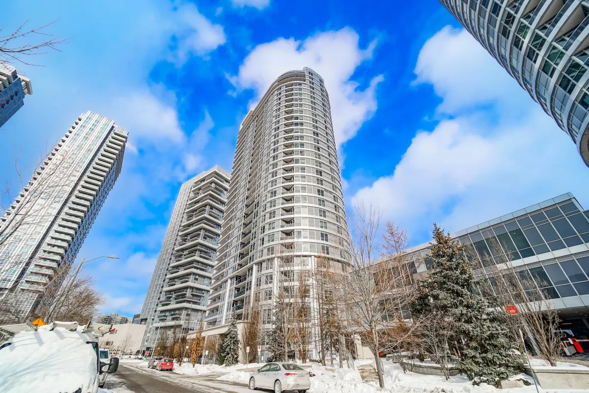 181 Village Green SQ #2118, Toronto E07, ON M1S 0K6