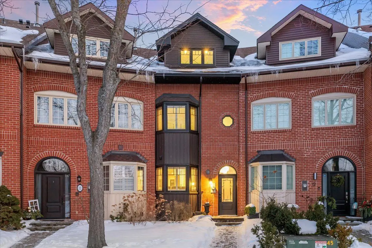 10 Southwind TER, Oakville, ON L6L 6K5