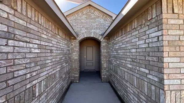 Cleburne, TX 76033,549 MARSH Street