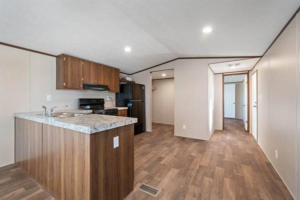 703 Sun Land Circle, Dawson, TX 76639