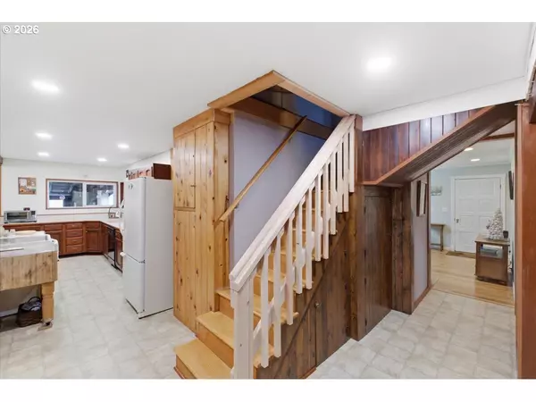 Sweet Home, OR 97386,1115 JUNIPER ST