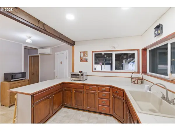 1115 JUNIPER ST, Sweet Home, OR 97386