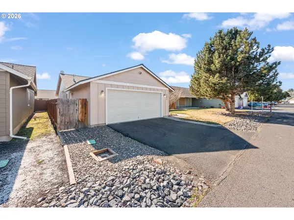 Madras, OR 97741,583 SE PONDEROSA DR