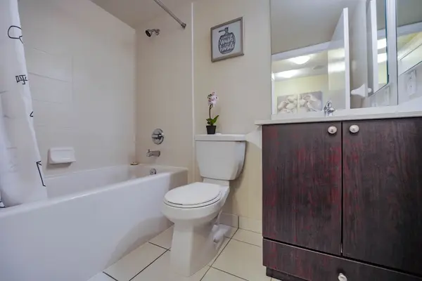 181 Village Green SQ #2118, Toronto E07, ON M1S 0K6