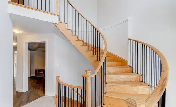 21 Seguin ST #MAIN, Richmond Hill, ON L4E 2X5