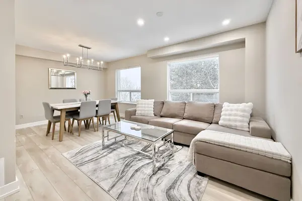 617 Gibney CRES, Newmarket, ON L3X 1Y3