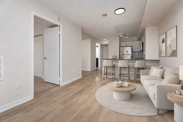 1420 Dupont ST #512, Toronto W02, ON M6H 0C2