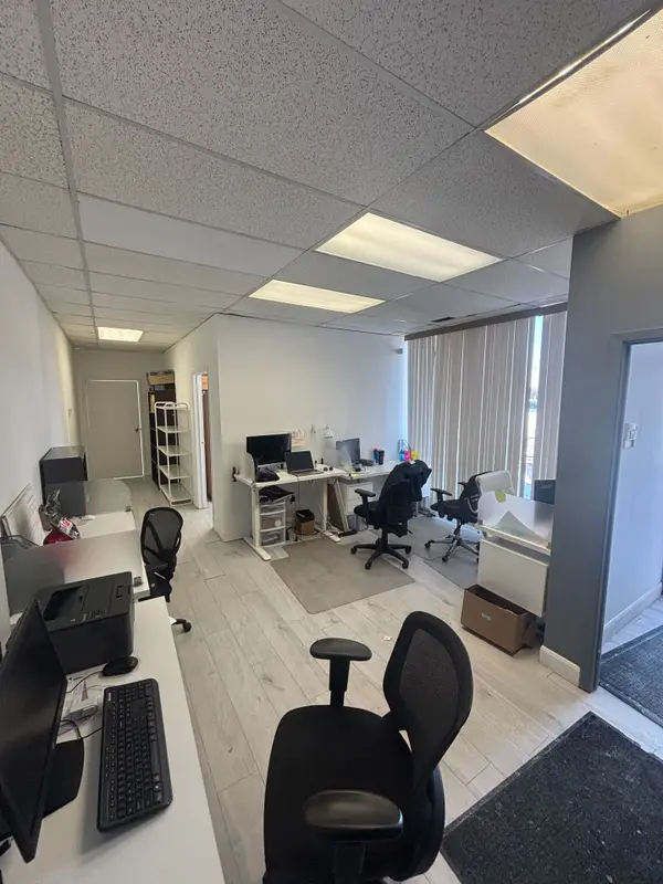 505 Iroquois Shore RD, Oakville, ON L6H 2R3