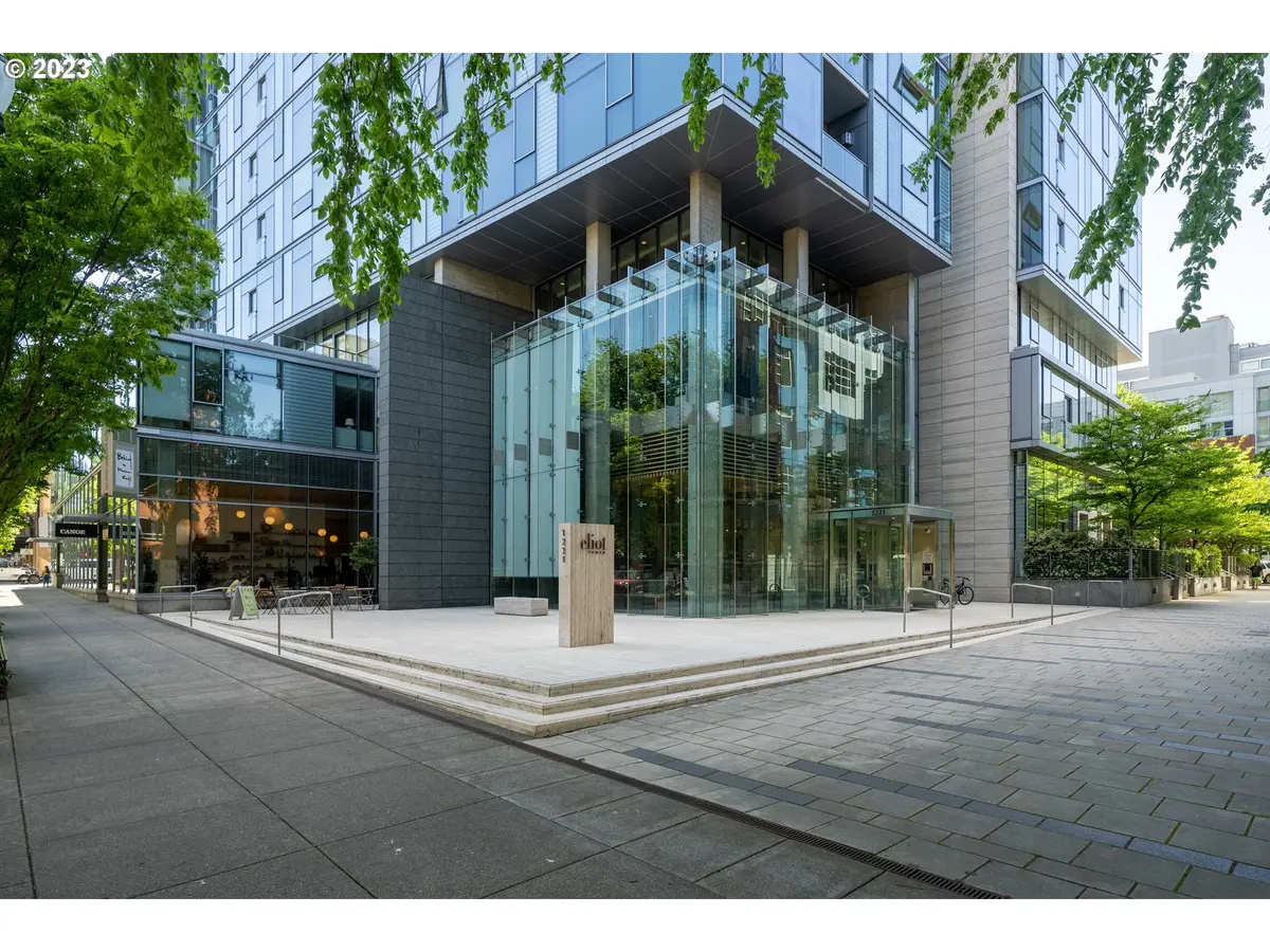 1221 SW 10TH AVE #612, Portland, OR 97205