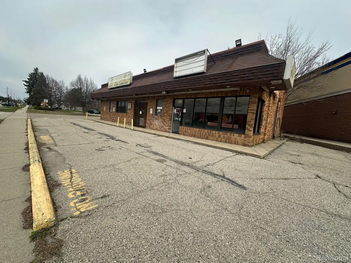 28728 GRAND RIVER AVE, Farmington Hills, MI 48336