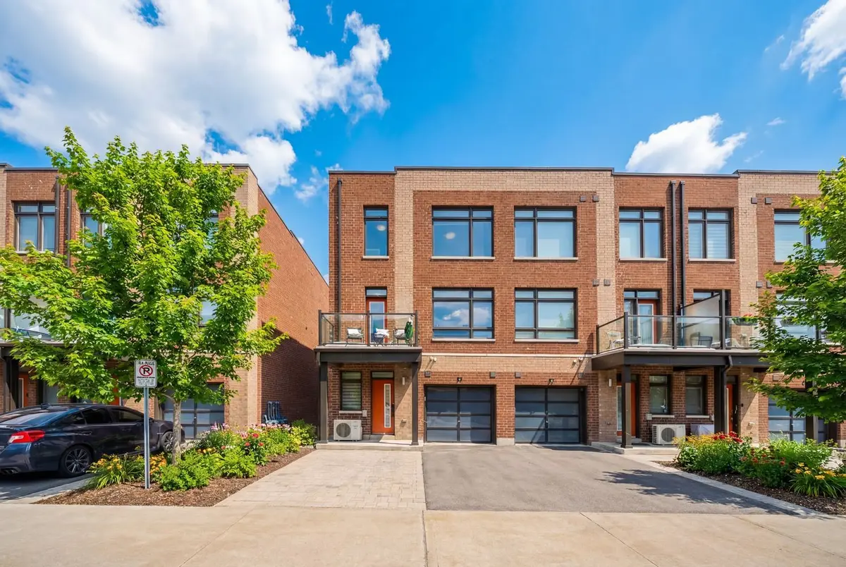 21 Hearne ST, Vaughan, ON L4L 0L9