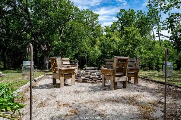 17921 Tx-16, Comanche, TX 76442