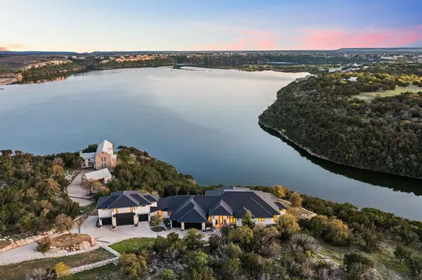 1390 Governors Cove Court, Graford, TX 76449