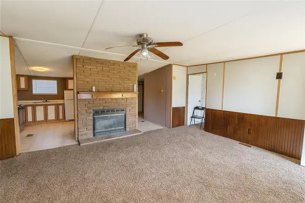 398 Avenue D, Point, TX 75472