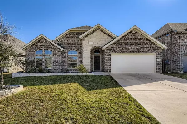 124 Independence Drive, Joshua, TX 76058