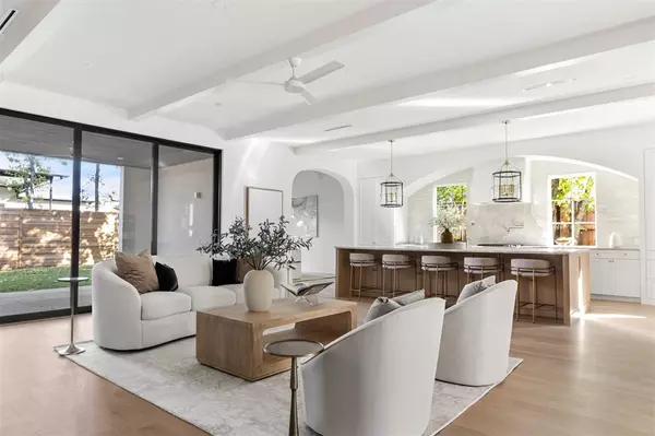 Dallas, TX 75220,9826 Mixon Drive