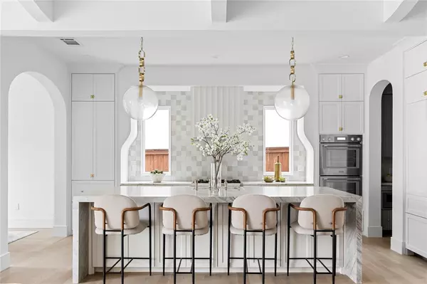 6454 Kenwood Avenue, Dallas, TX 75214