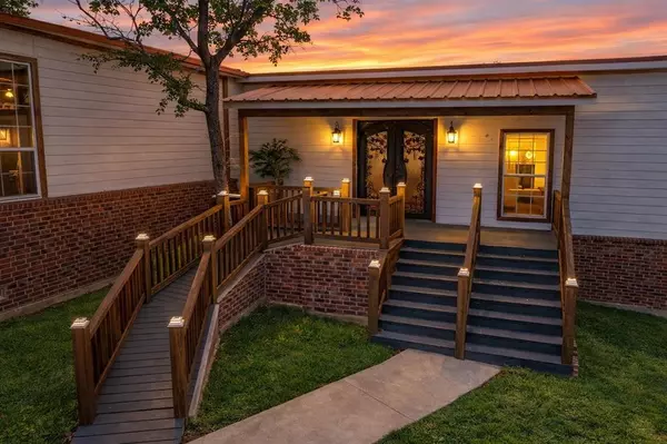 Weatherford, TX 76088,7530 W Interstate 20