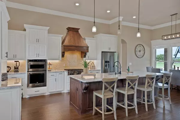 11360 County Road 1015, Crowley, TX 76036