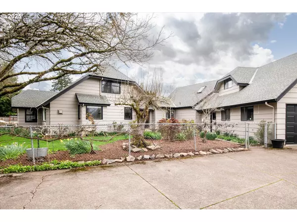 Coburg, OR 97408,91033 WATER ST