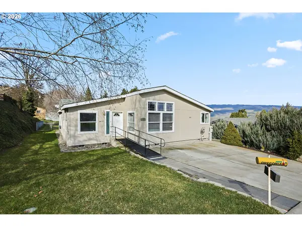 The Dalles, OR 97058,1213 VERDANT ST