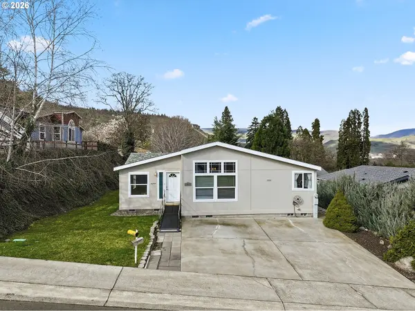 1213 VERDANT ST, The Dalles, OR 97058