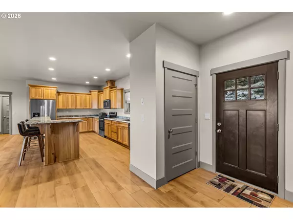 5518 NW CEDAR PL, Prineville, OR 97754