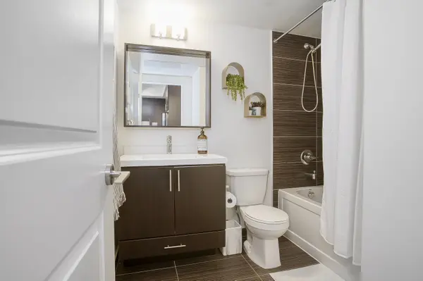 560 Front ST W #519, Toronto C01, ON M5V 1C1