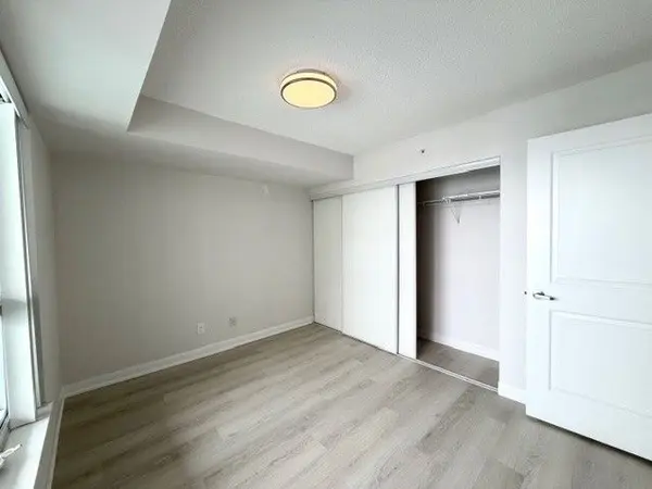 75 Norman Bethune AVE #604, Richmond Hill, ON L4B 0B6