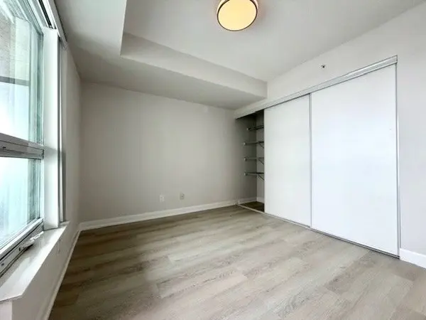 75 Norman Bethune AVE #604, Richmond Hill, ON L4B 0B6