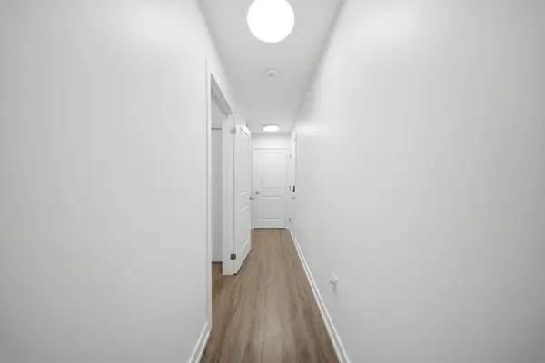 21 Hearne ST, Vaughan, ON L4L 0L9