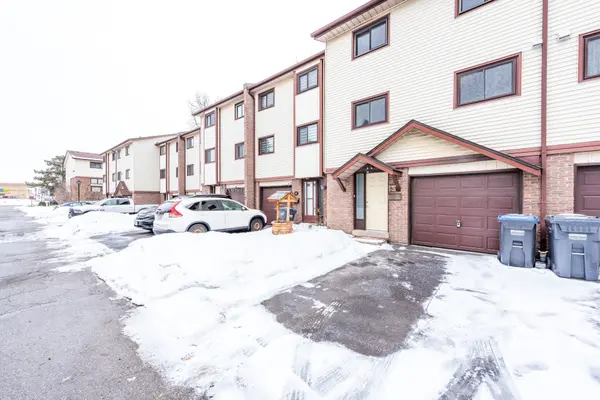 62 Mccallum CT, Brampton, ON L6W 3M4