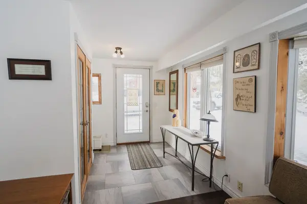 3 Main ST, Sundridge, ON P0A 1Z0