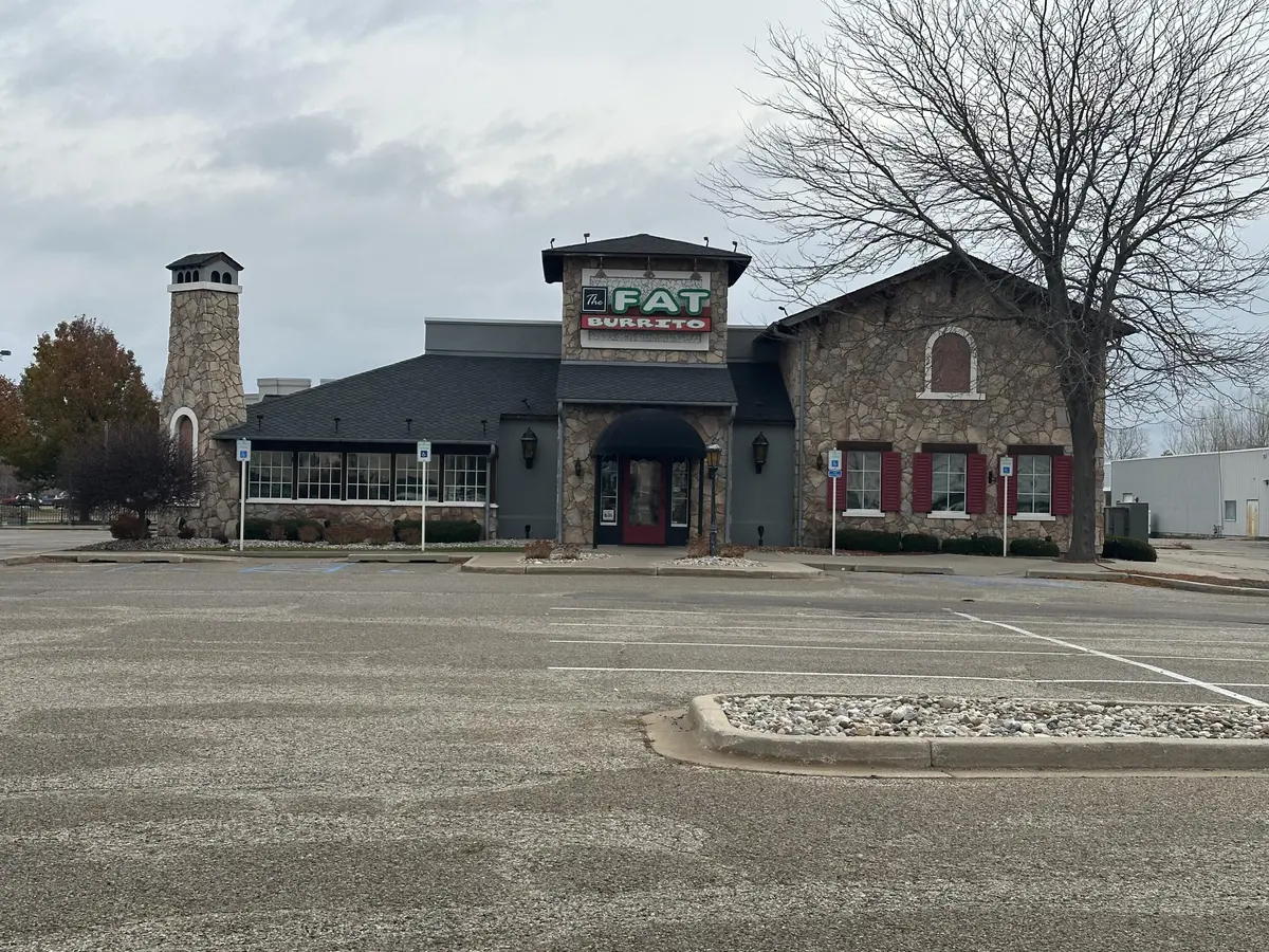 3015 W Shore DR, Holland Twp, MI 49424