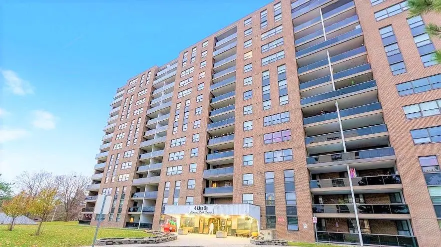 4 Lisa ST #1004, Brampton, ON L6T 4B6