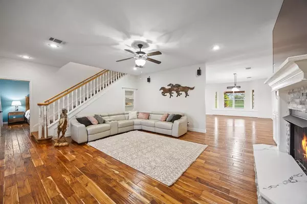 Kemp, TX 75143,6880 County Road 4042