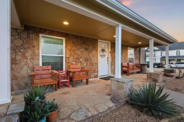 Whitesboro, TX 76273,115 D Street