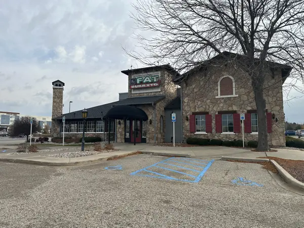 3015 W Shore DR, Holland Twp, MI 49424